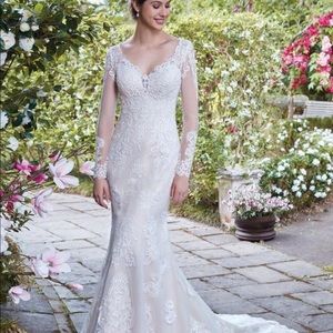 Maeve Rebecca Ingram, Ivory over Light Gold 👰